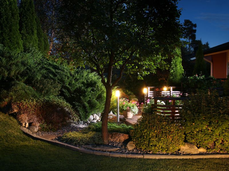 Oświetlamy ogród - skalniaki, alejki oraz podjazd